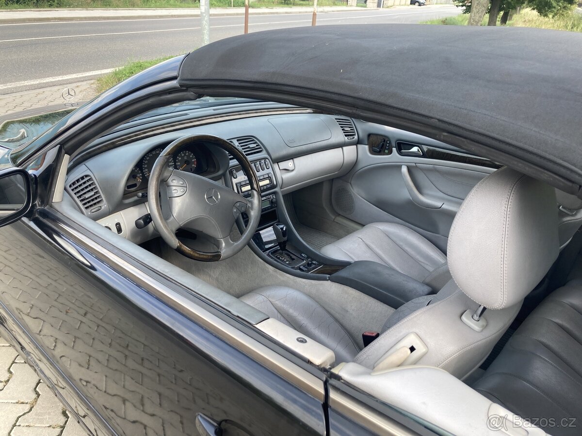 Mercedes 320 CLK Cabrio - 3