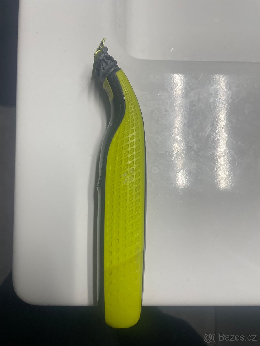 One Blade + nabíječka - 3