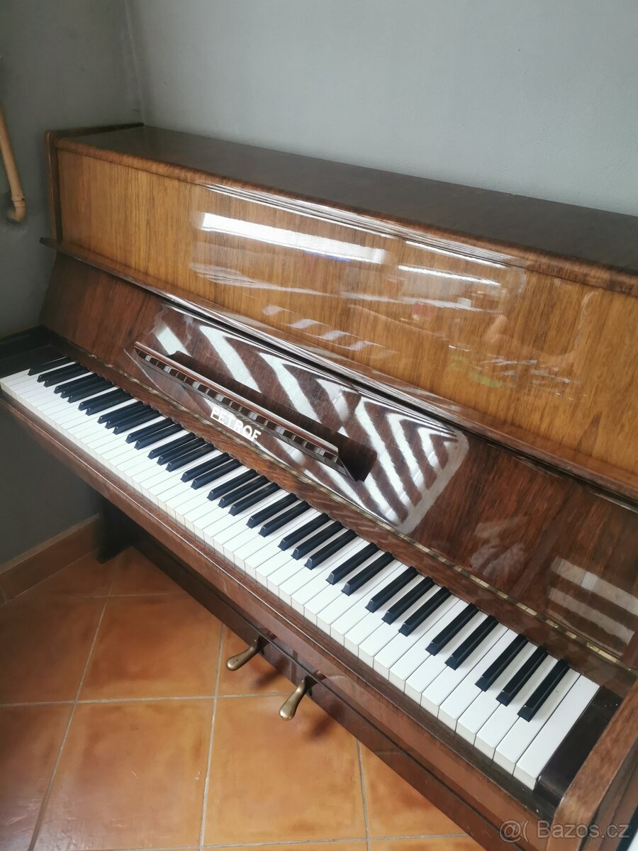 Piano Petrof - 3