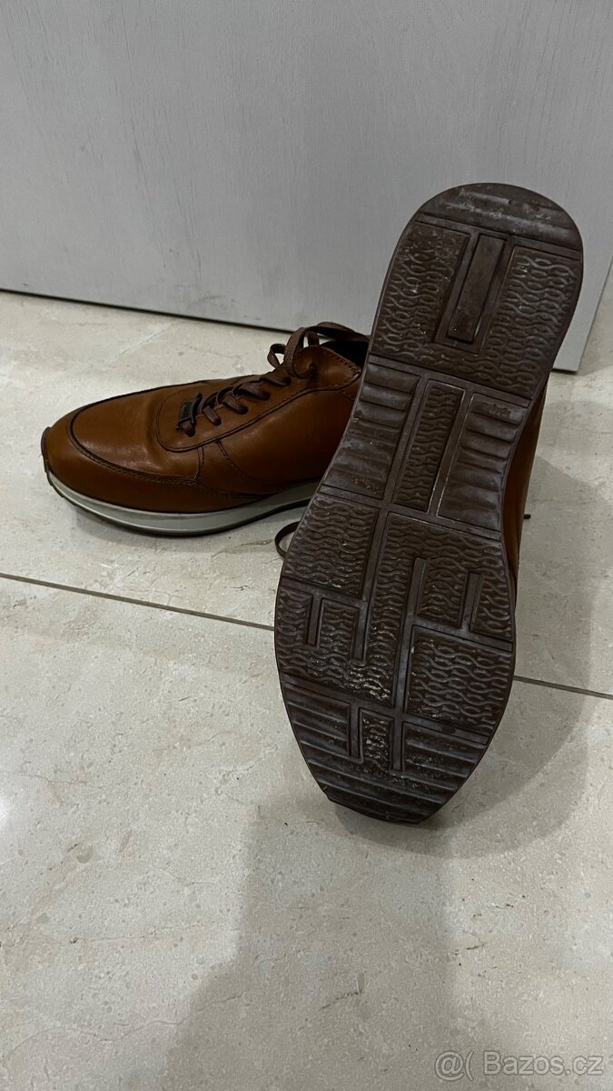 Hnědé kožené tenisky - 3