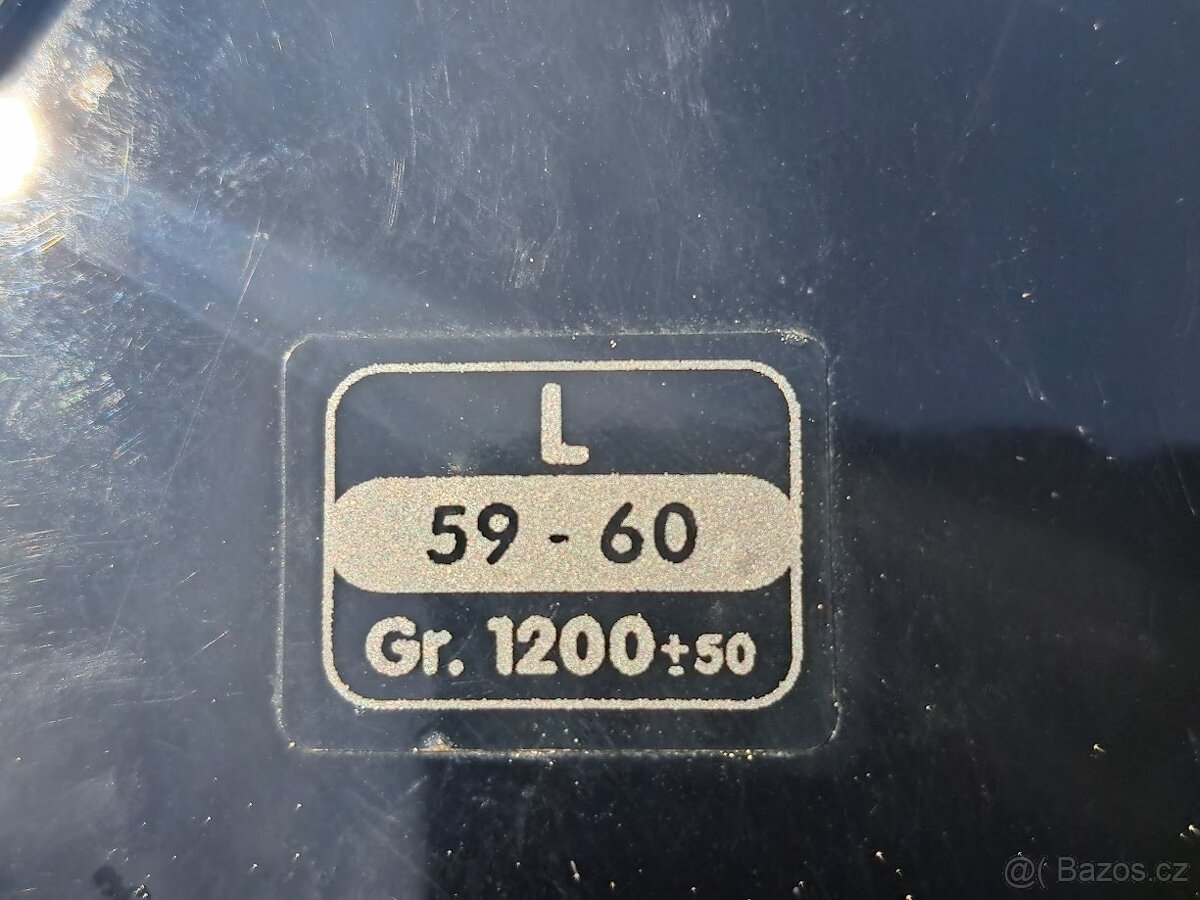 Prodám 2 přilby Airoh - 3