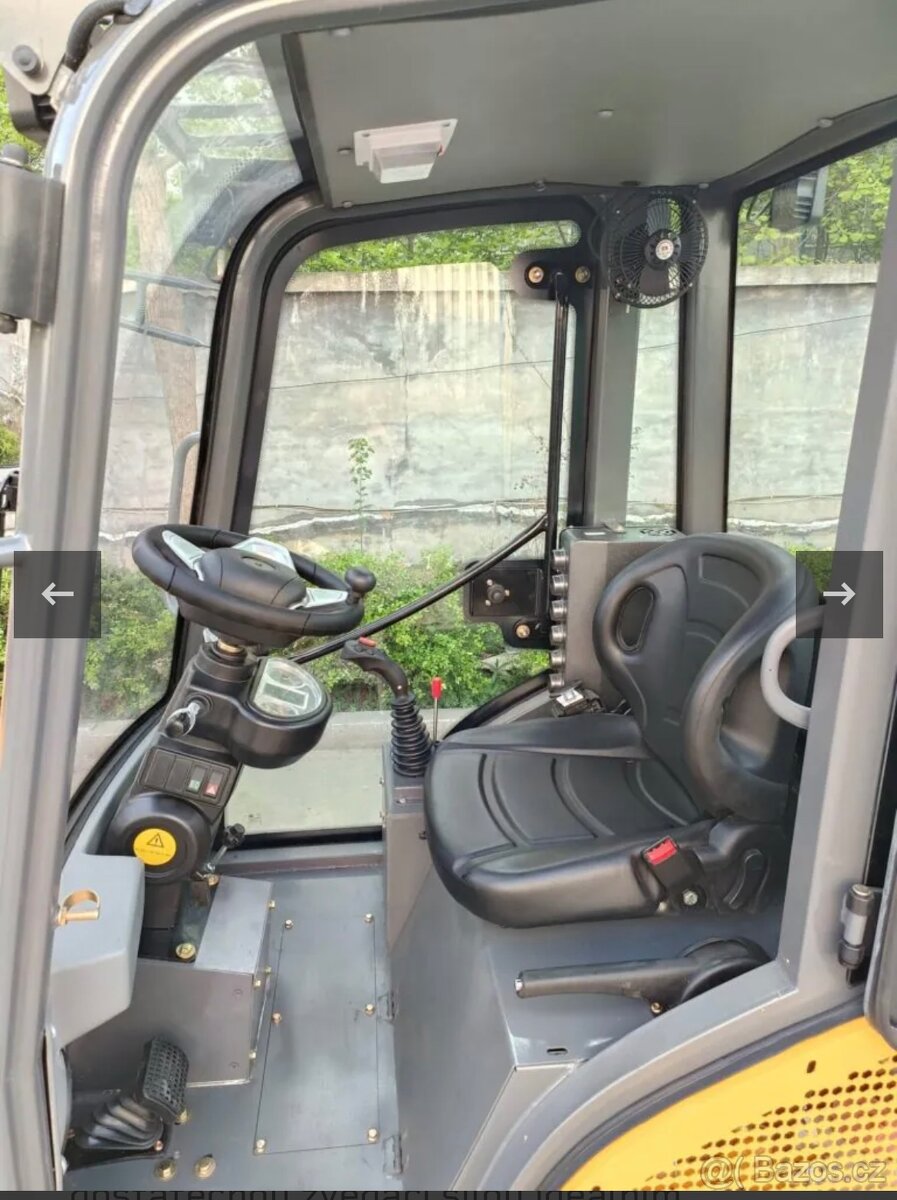 Kloubové Nakladače prodej -servis APS 1060 - 3