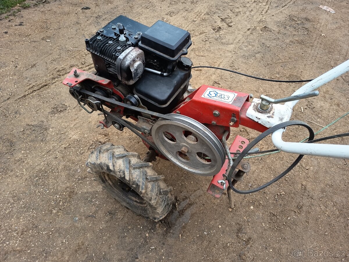 Prodám kultivátor Mountfield - 3