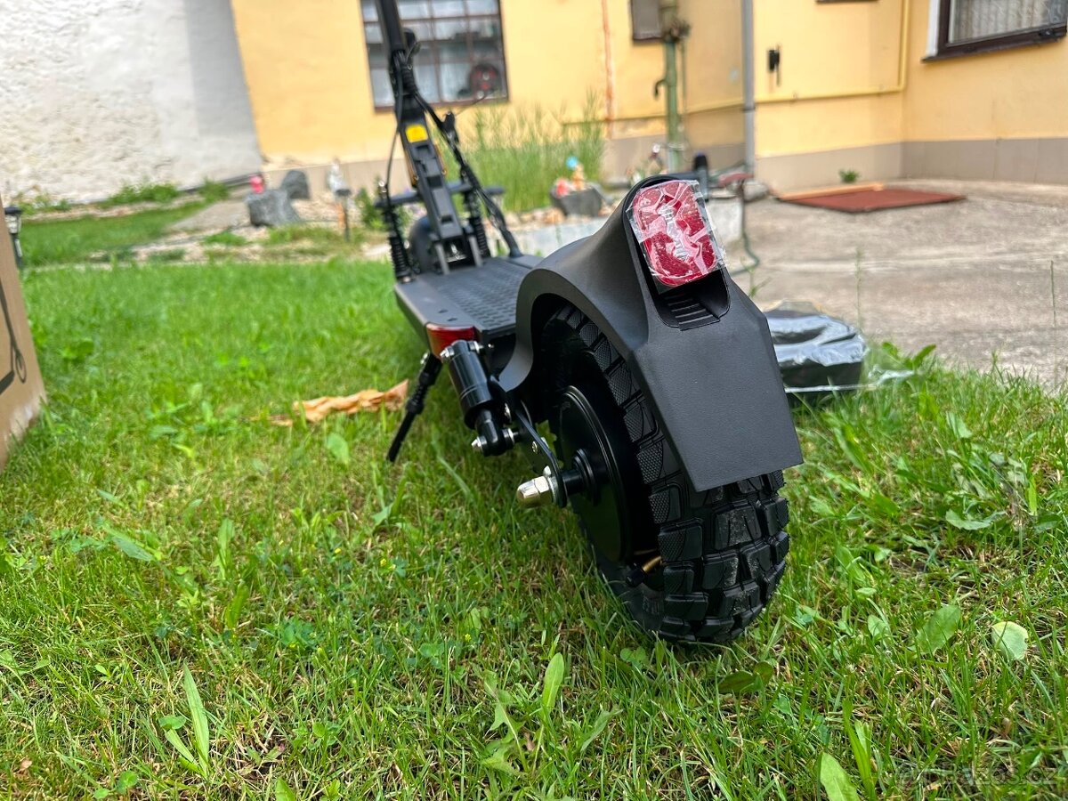 E-koloběžka JOYOR - 3