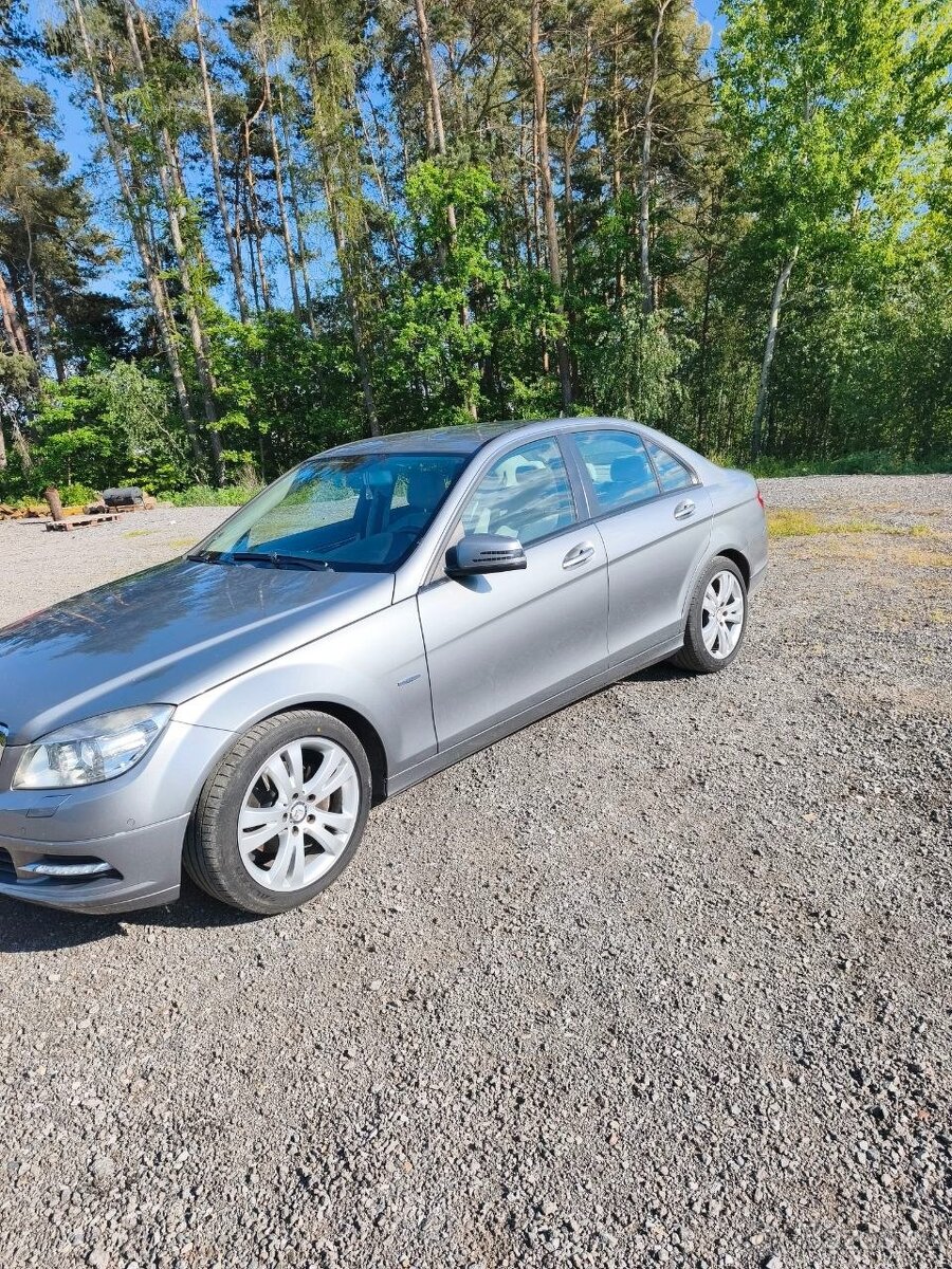 Mercedes Benz c200 - 3
