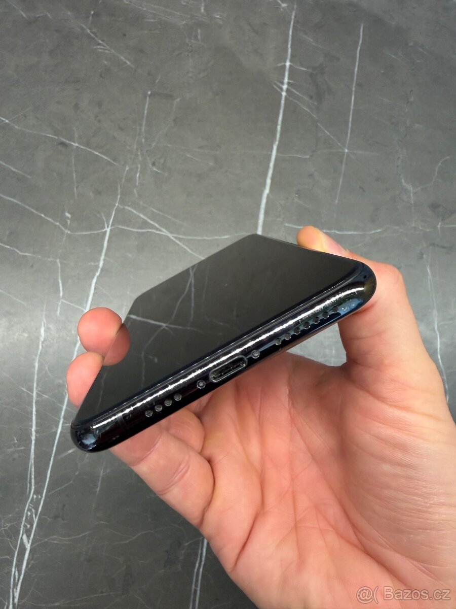 Prodám iPhone 11 Pro Max 256 GB (nová baterie) - 3