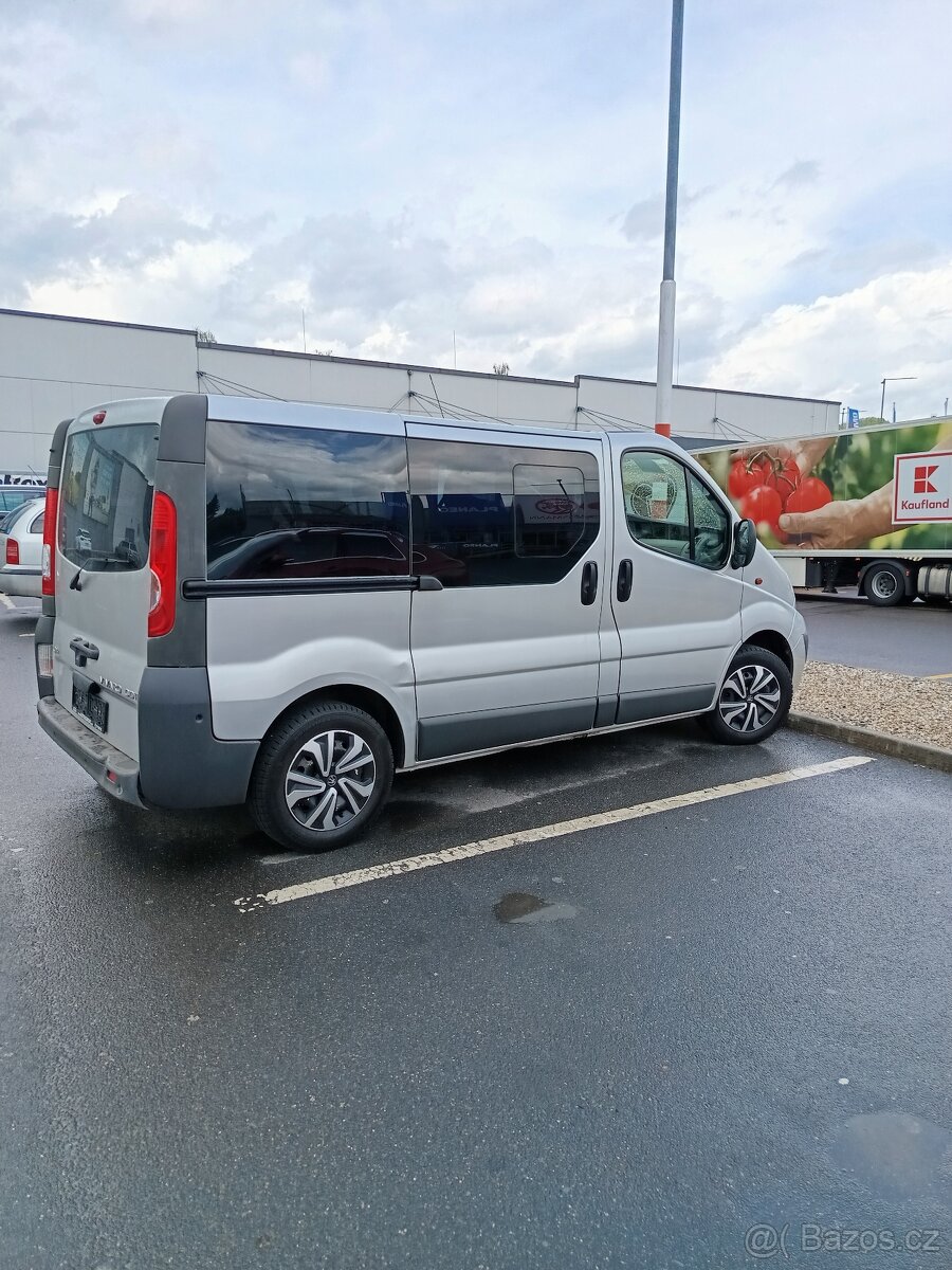 OPEL VIVARO - 3