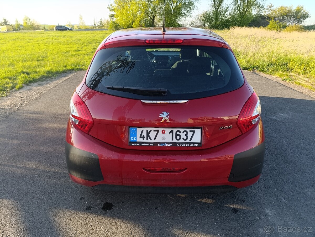 Peugeot 208 1.0 benzín - 3