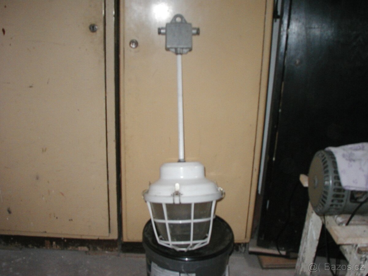 Elektrické svítidlo průmyslové - 3