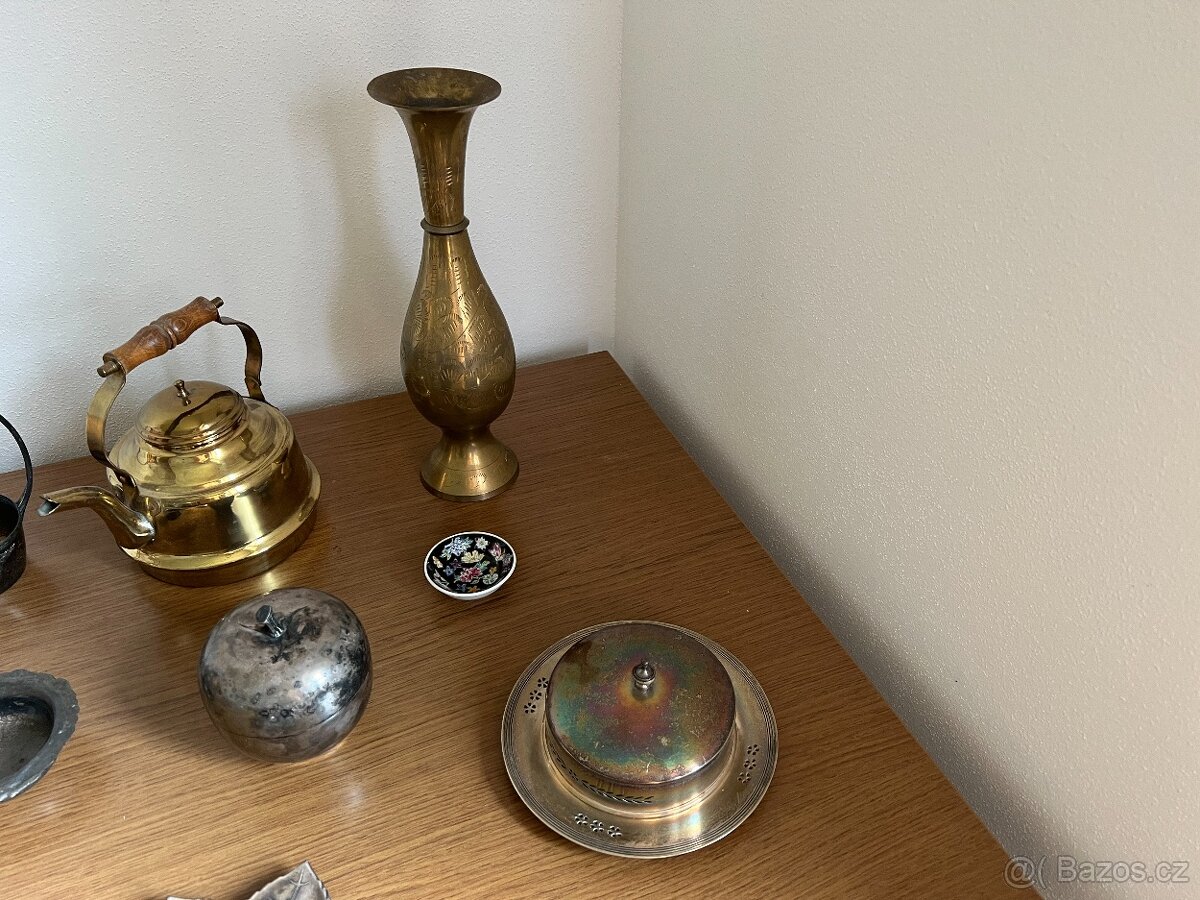Prodám starožitnosti - konvička, podtácky, vázu... - 3