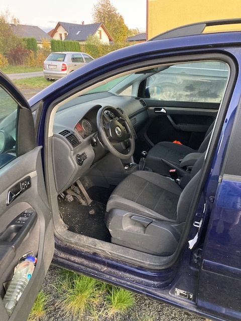 Touran 1.4 TSI na LPG - 1T2 103kw - trochu kouří - 3