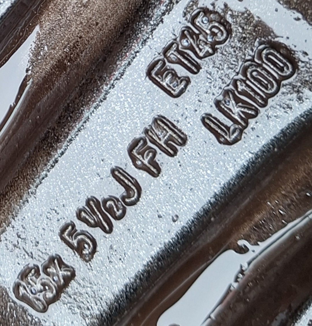 alu kola SUZUKI 5,5Jx15 - 3