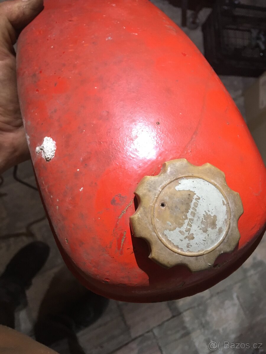 Nadrz stadion ,mosazny kohout ,vicko - 3