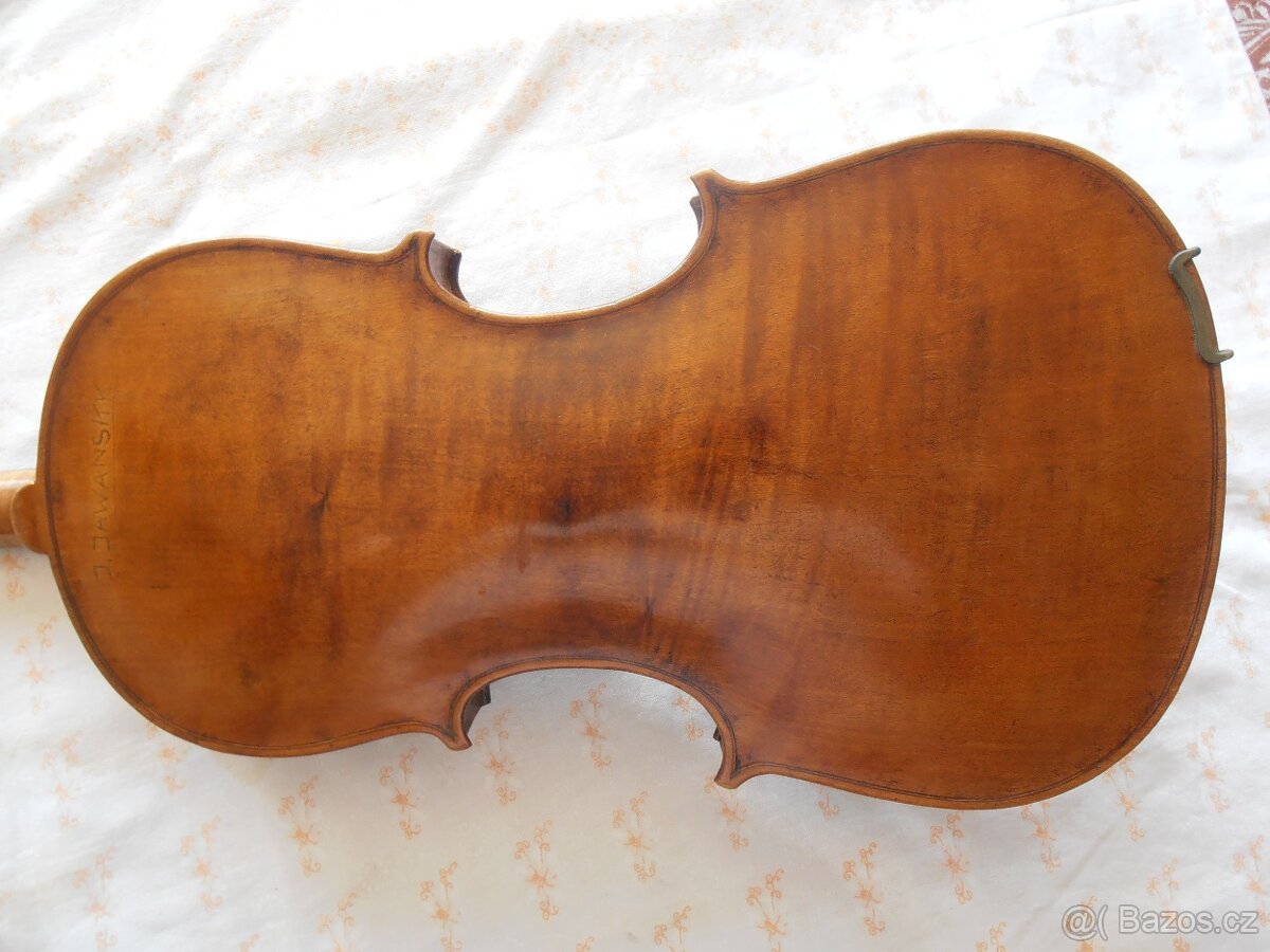 Housle celé JOH. RINT KONIGINHOF Anno 1884 - 3