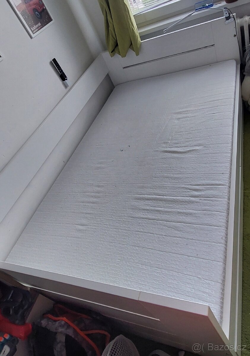 Bílá postel 120x200 vyrobena na zakazku - 3