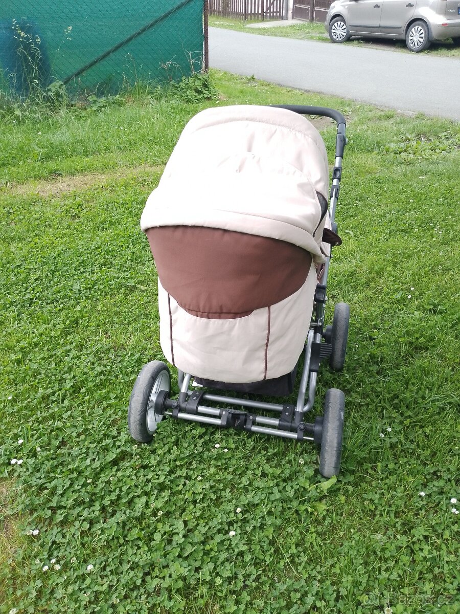 Dětský kombinovaný kočárek - 3