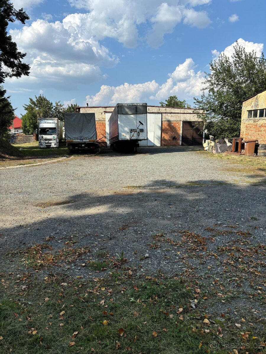 Prodám -pronajmu Areál Golčuv Jenikov 4200m2 - 3