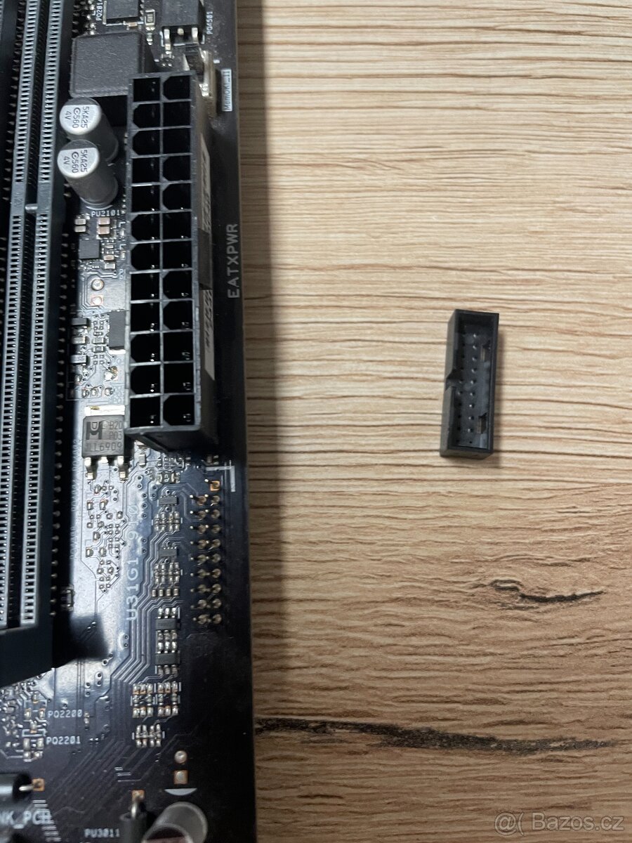 Nefunkční prodám na opravu nebo díly. - 3