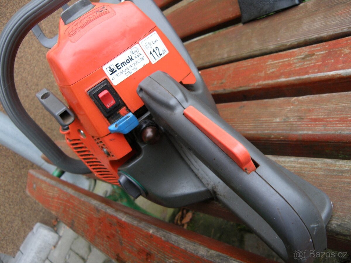 Motorová pila Oleo Mac 947 - 3