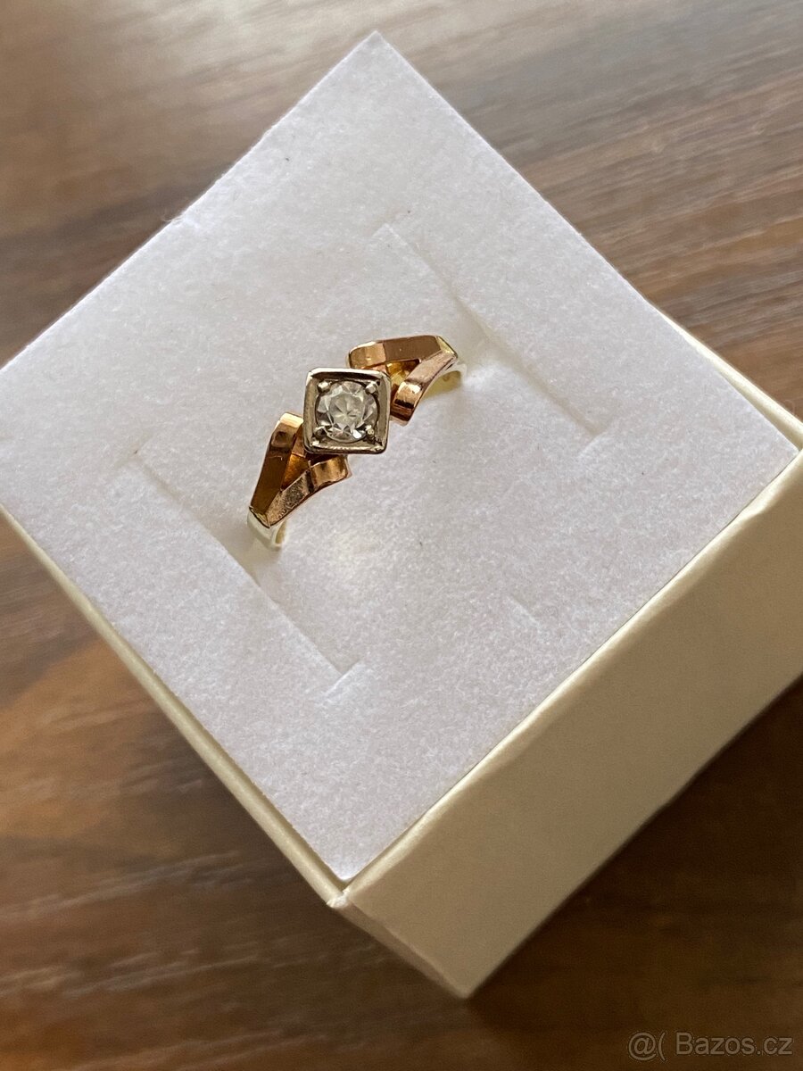 Zlatý prsten dámský - 3