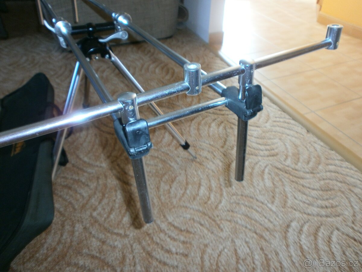 Prodám stojany na rybářské pruty - 3