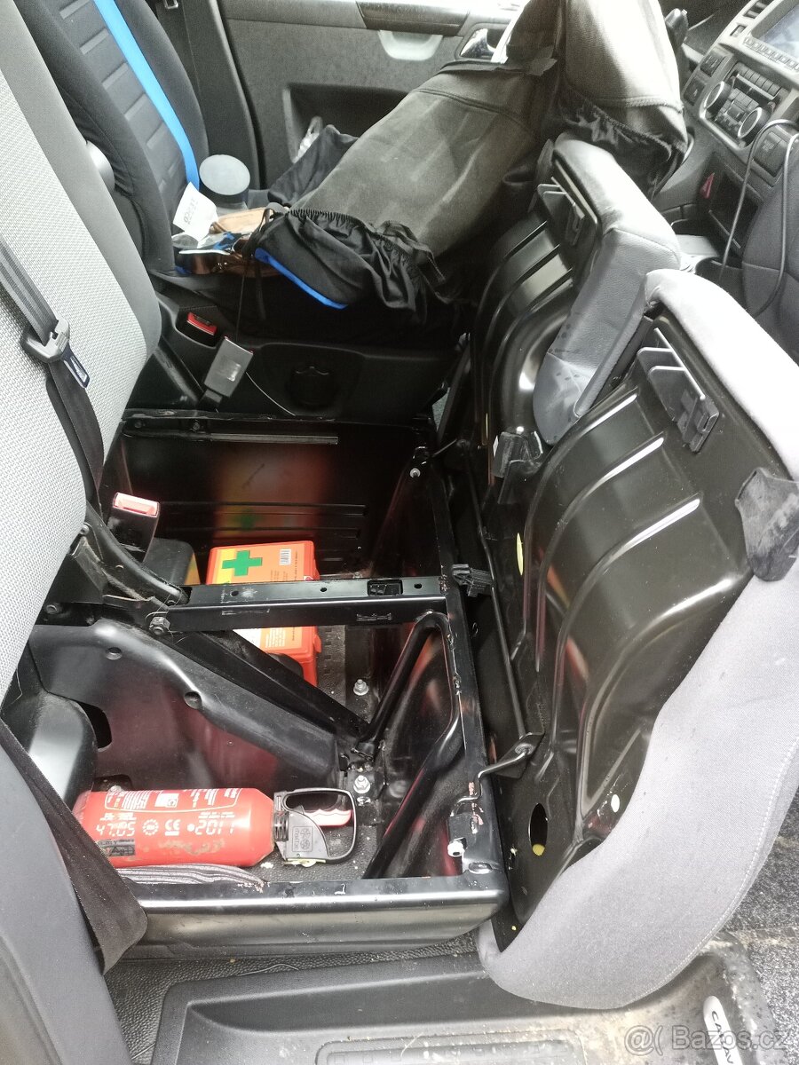 Sedačka spolujezdce VW T5.1 - 3