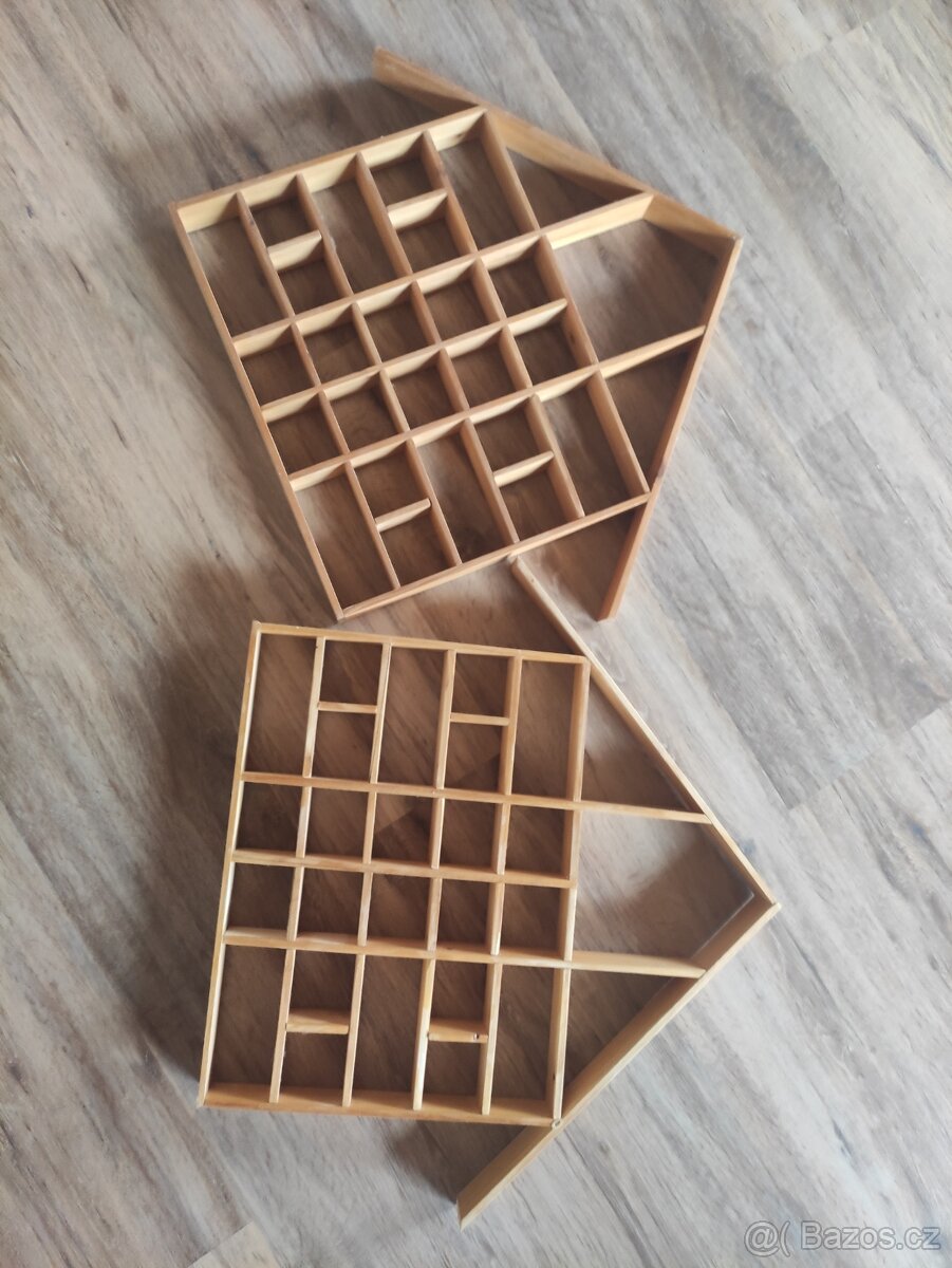 Poličky, police - domeček - 3