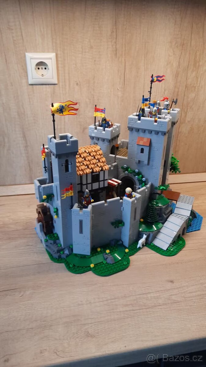 Hrad Levieho rytiera 10305 - 3