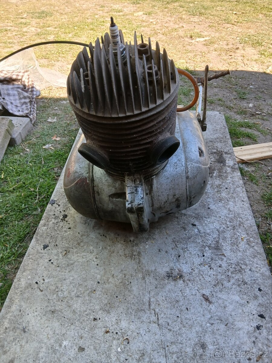 Motor 250 pérák - 3