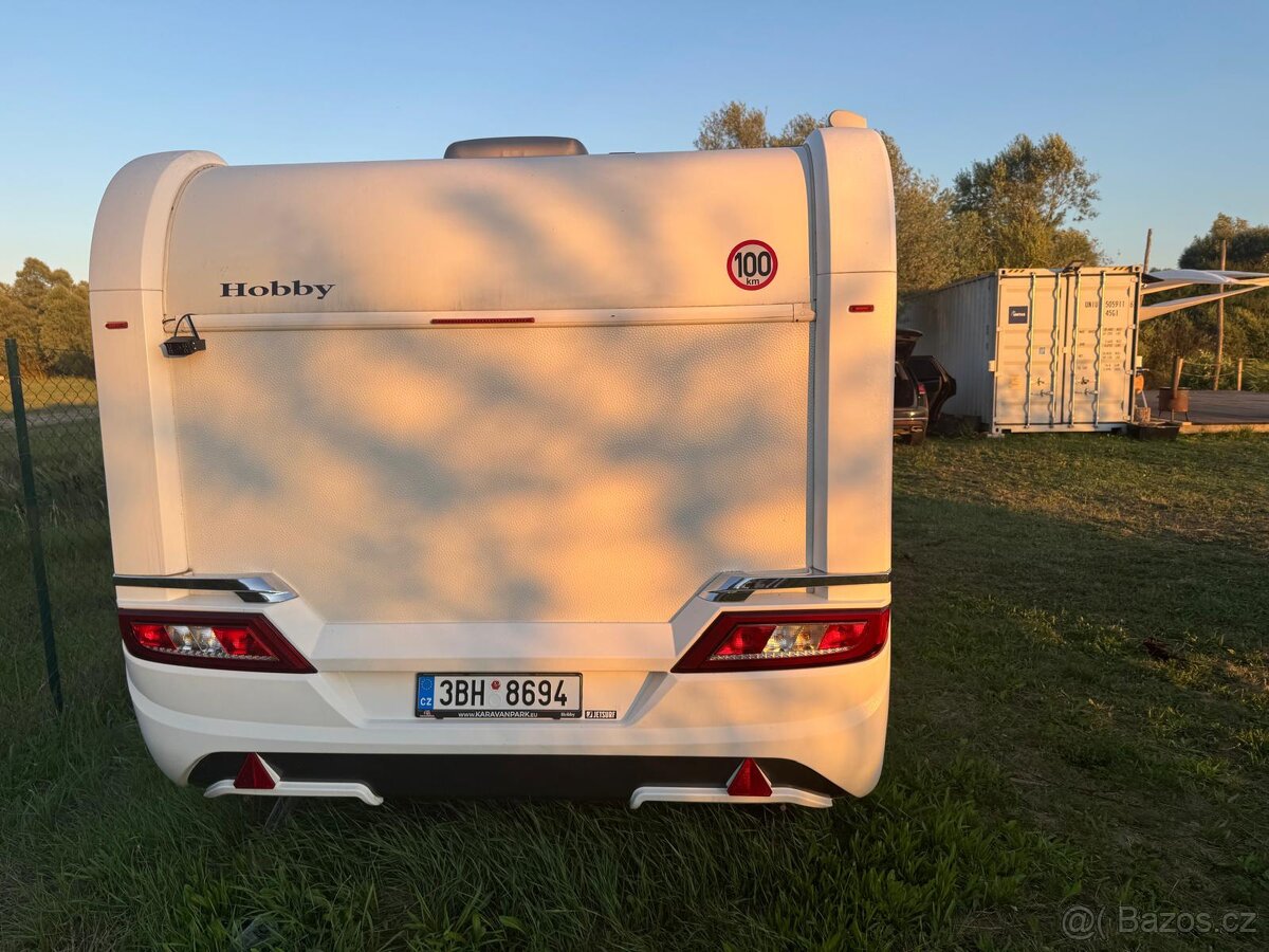 Prodám luxusní karavan HOBBY PRESTIGE 560, r.v. 2022 - 3