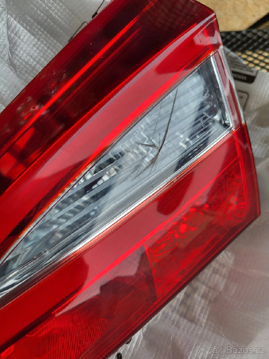 KIA CEED MK2 HB pravé zadní vnitřní LED světlo - 3