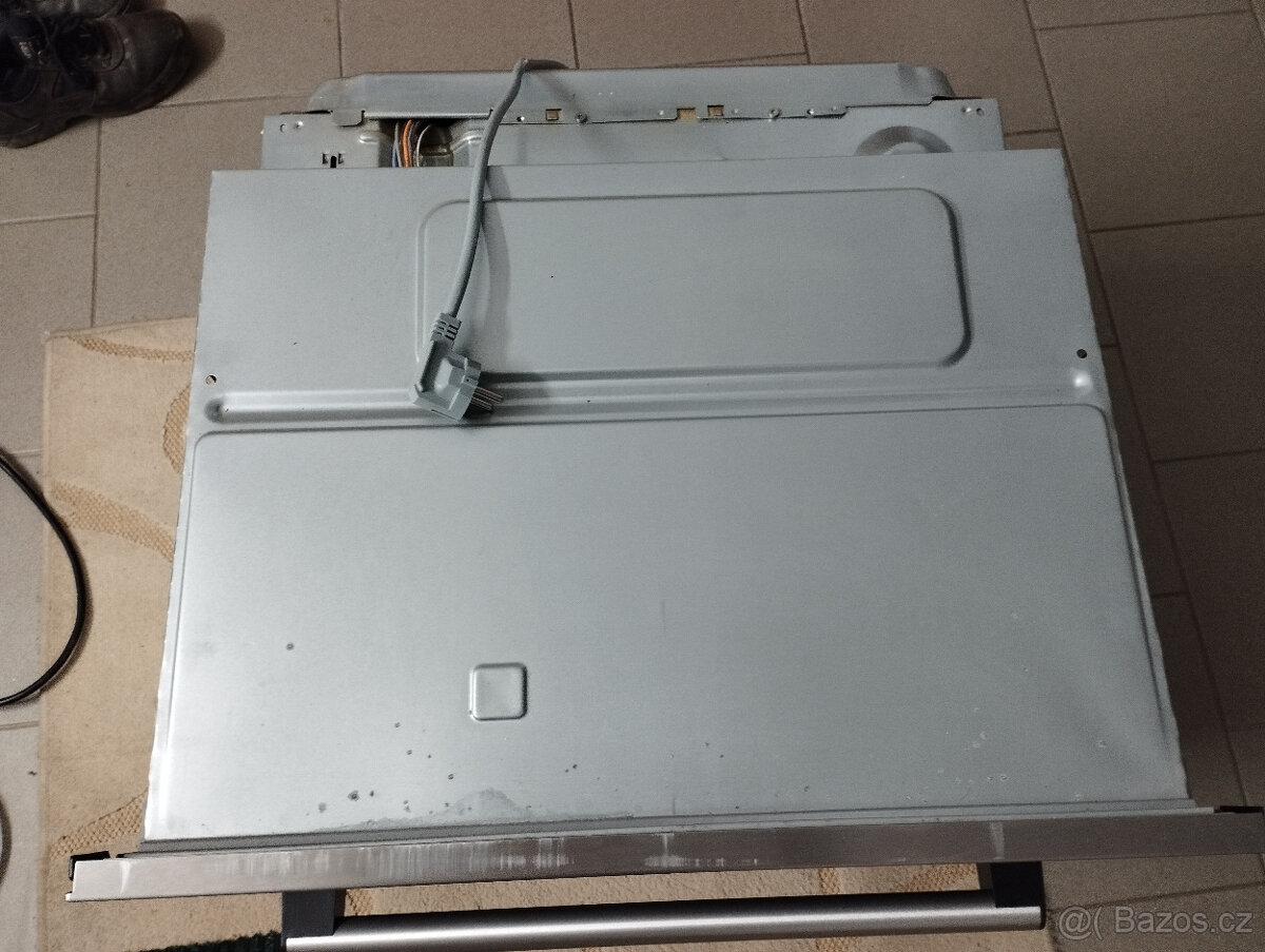 Vestavná trouba - 3