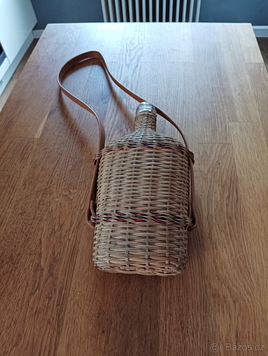 STAROŽITNÁ POUTNICKÁ LÁHEV NA SVĚCENOU VODU FRANCIE - 3