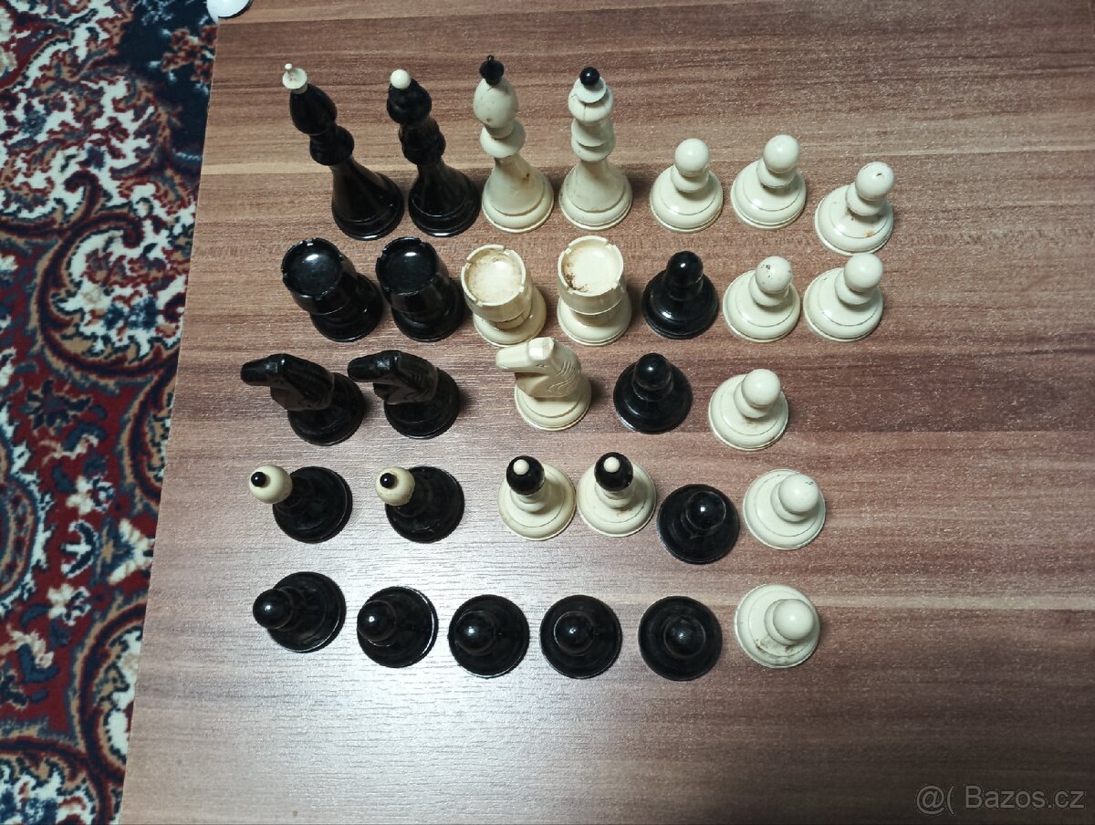 Staré figurky na šachy - 3
