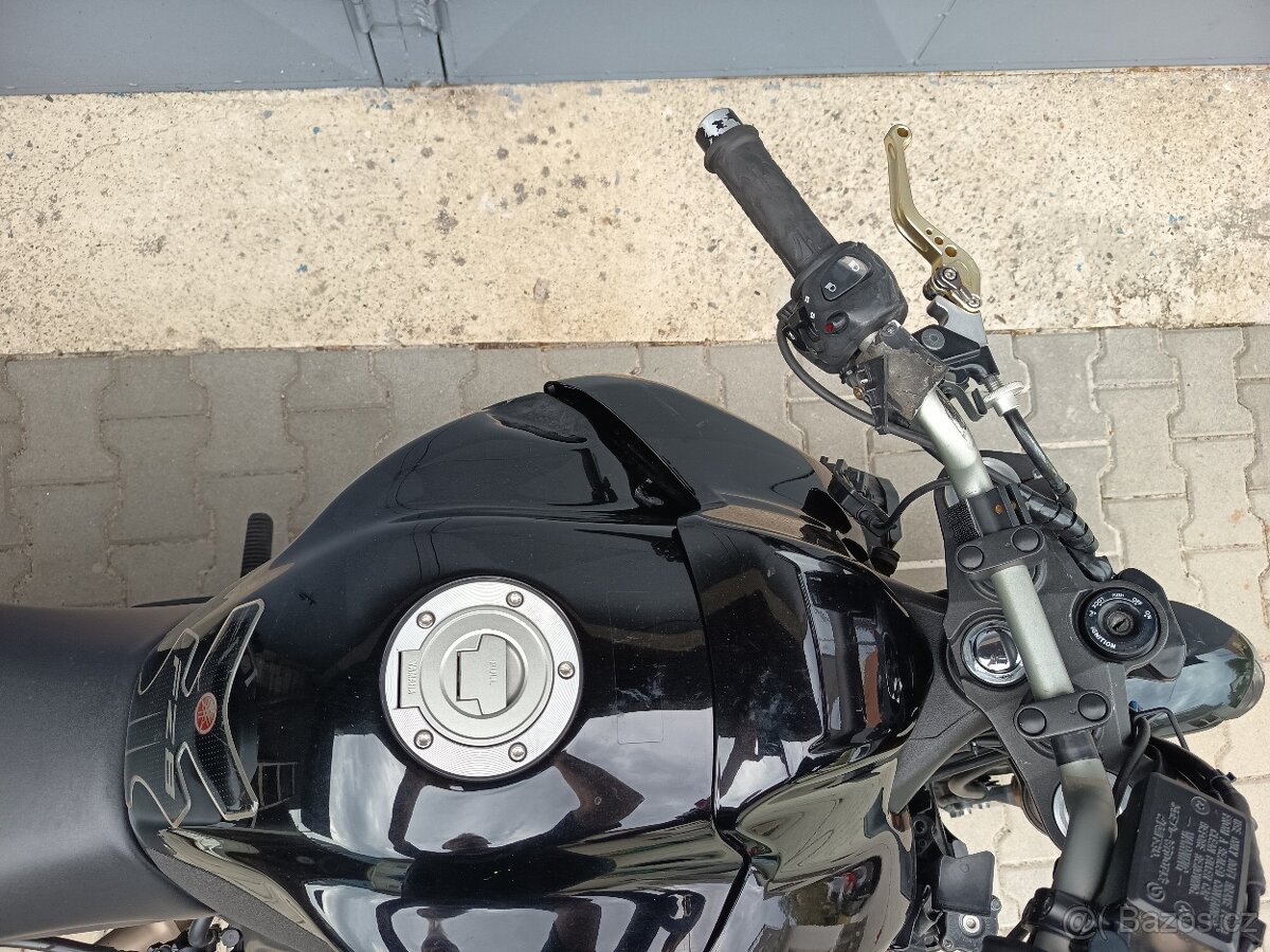 Prodám Yamaha FZ8 S - 3