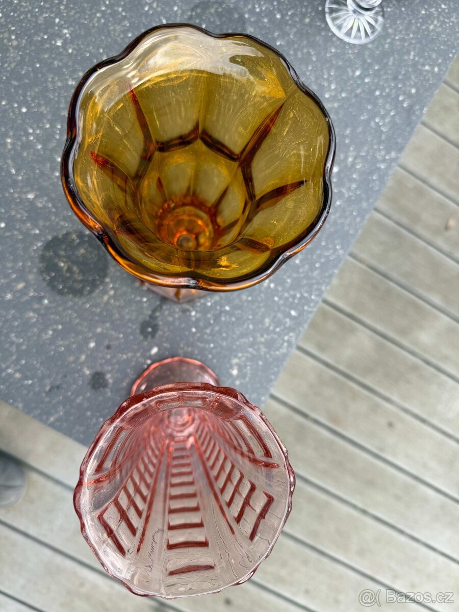 Vázy - nález z půdy - 3