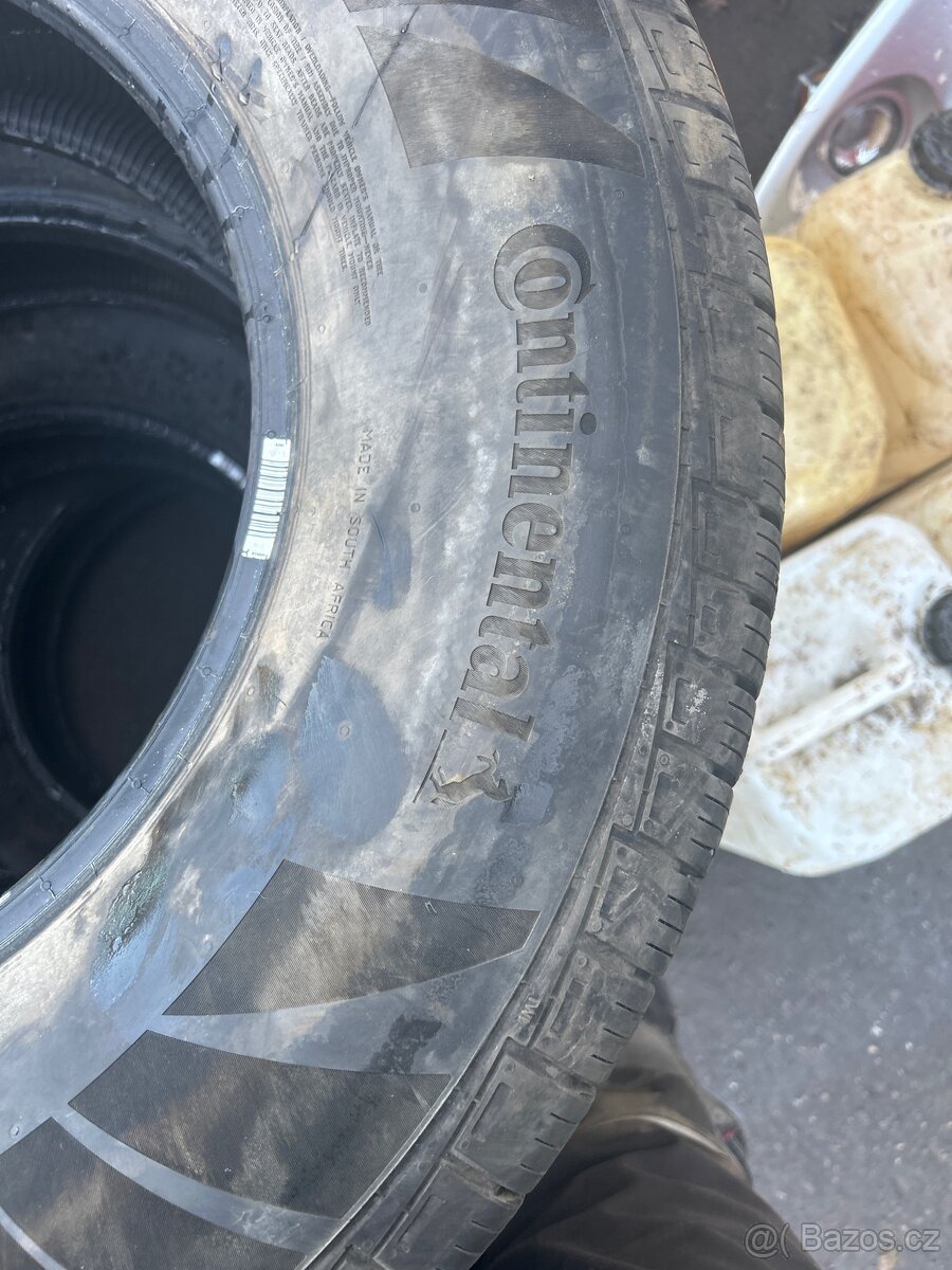 Continental 255/70R16 - 3