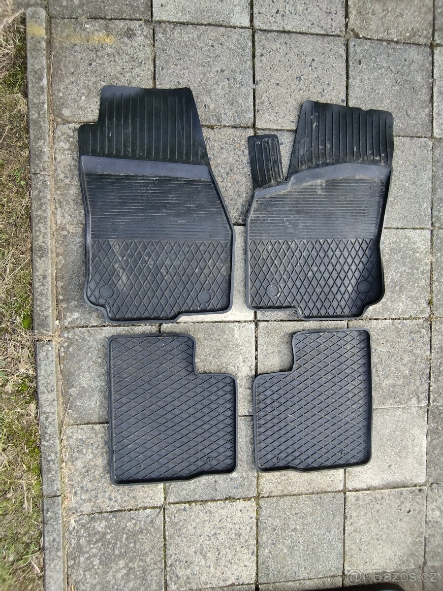 Gumové koberce do Citroën C4 - 3