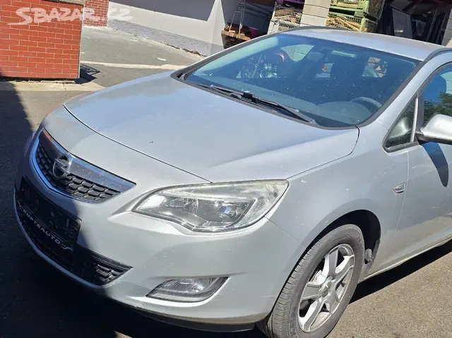 Opel Astra J - 3