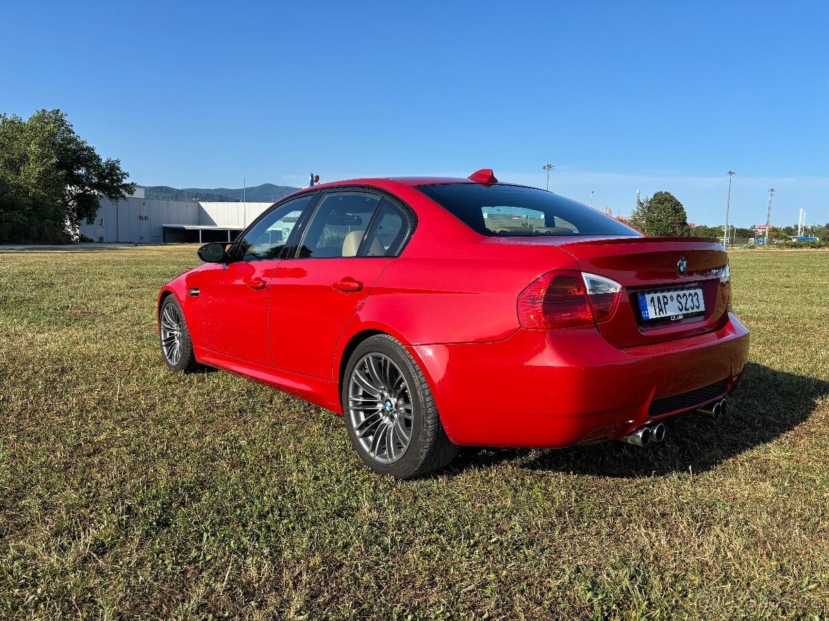 BMW E90 M3 - 3