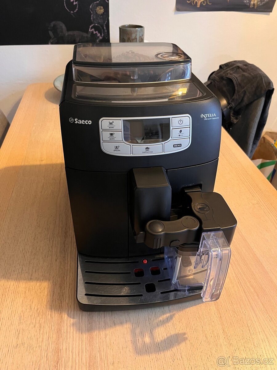 Saeco Intelia automatický kávovar - 3