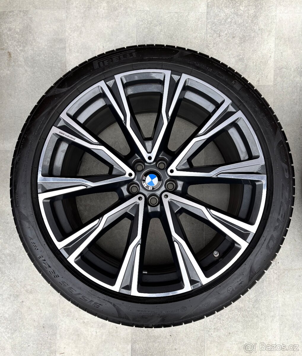 BMW R22 X7 Bmw Individual 22” Styling 758 5x112 - 3