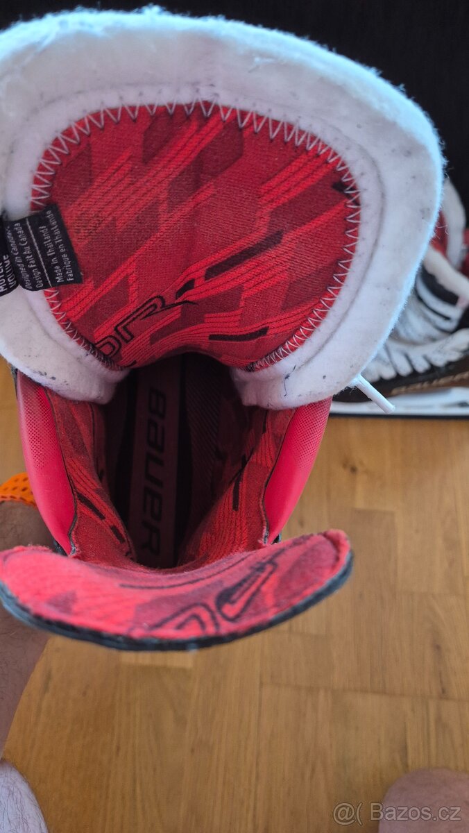 Brusle Bauer vapor x4 vel.6 fit2 - 3