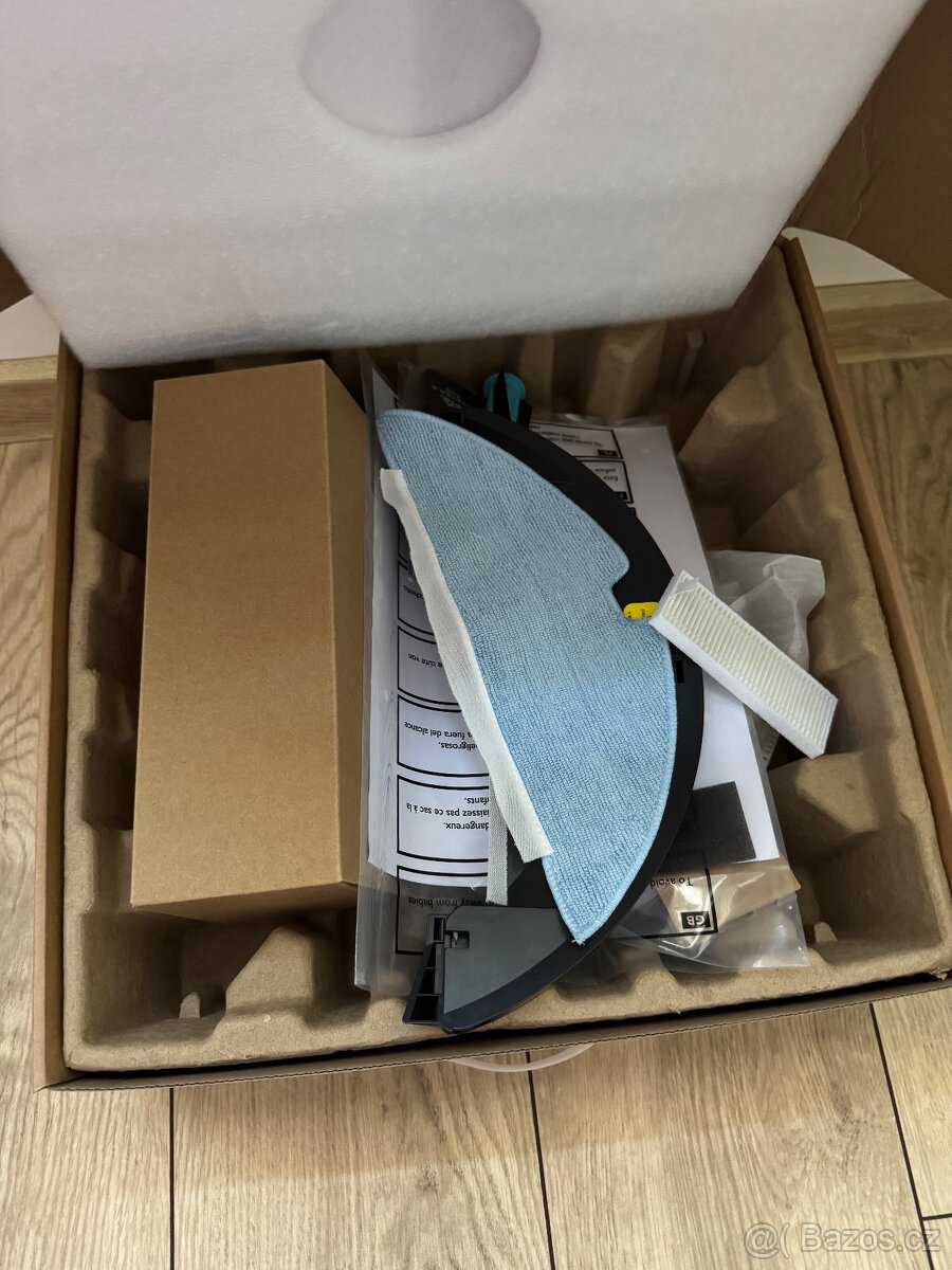 Robotický vysavač 4v1 s mopem - 3