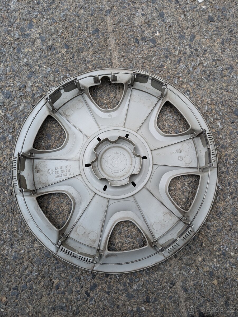 Poklice Škoda asi Octavia 1ks - 3