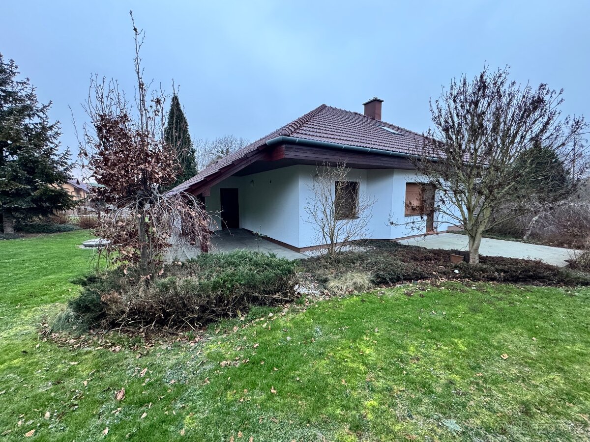 Pronájem rod. domu Kladeruby - 3