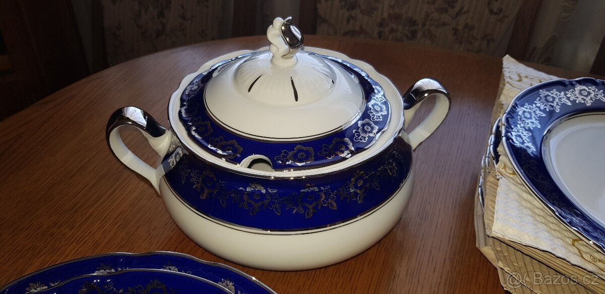 Jídelní servis s modrým lemem Constance Thun - 3