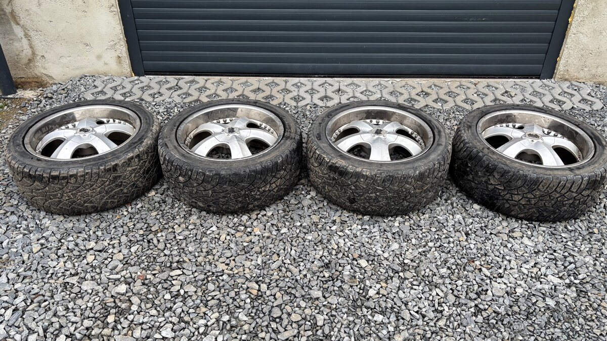 Kola Jeep 5x127 275/40 R20 - 3