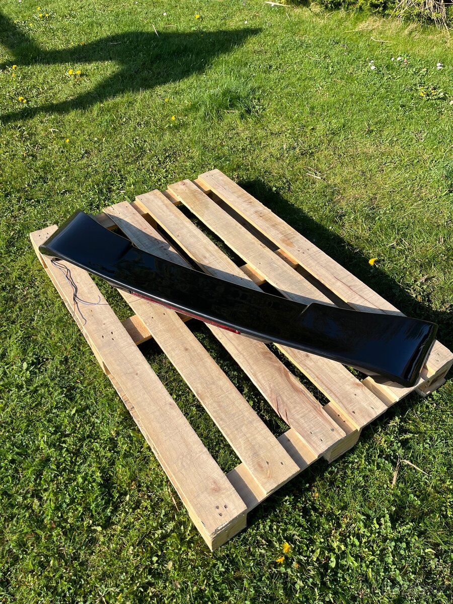 BMW e36 coupe křídlo - 3