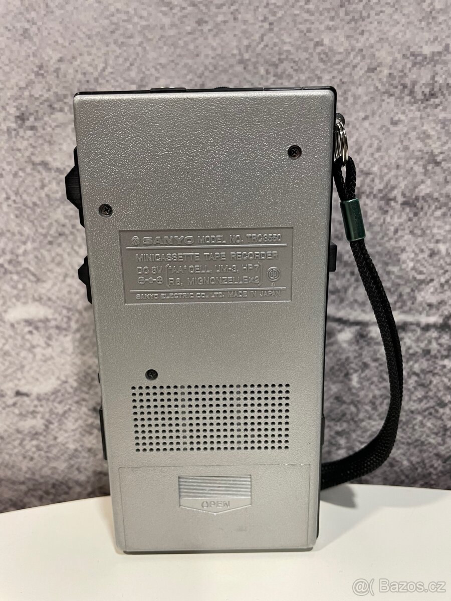 Diktafon Sanyo Mini Talk-book TRC3550 nefunkční - 3